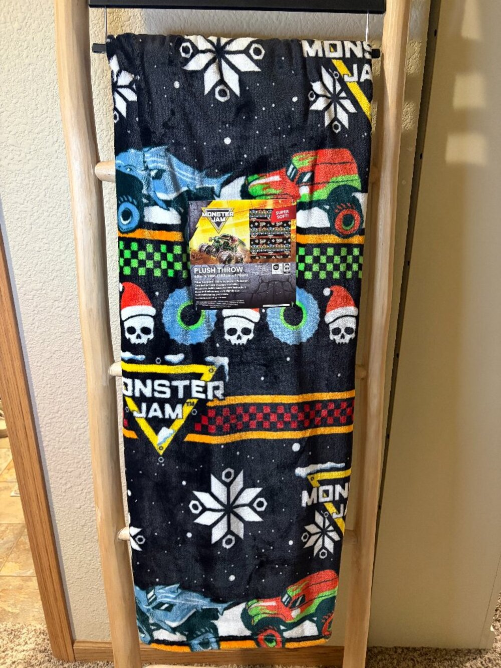 Monster Jam Christmas Monster Truck Plush Throw Blanket 60x70 Holiday NWT